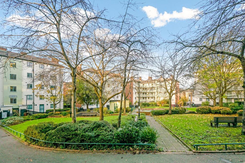 Central Communal Gardens