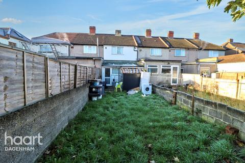 undefined, Second Avenue, Dagenham