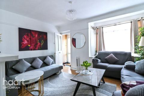 3 bedroom terraced house for sale, Second Avenue, Dagenham