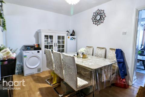 3 bedroom terraced house for sale, Second Avenue, Dagenham