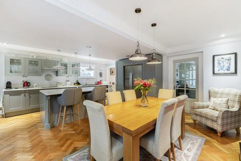 5 bedroom end of terrace house for sale, Oriel Road, Cheltenham, Gloucestershire, GL50
