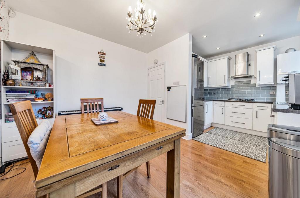 Davidson Frost-Wellings, DFW, Portland Crescent, S