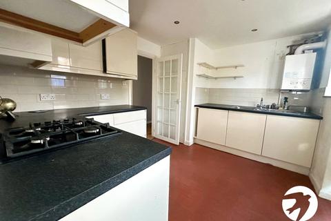 2 bedroom flat for sale, Lock Chase, London, SE3