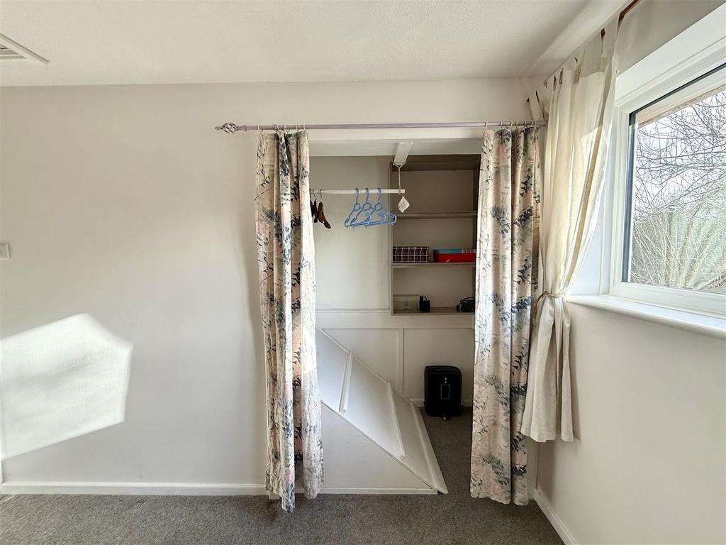 Another room aspect