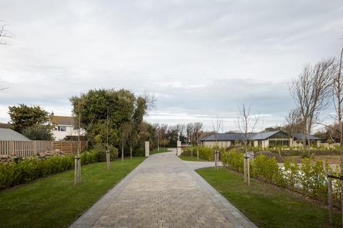 4 bedroom detached house to rent, Route De La Mare, Castel, Guernsey