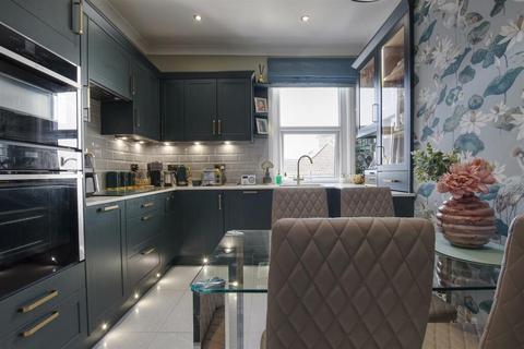 undefined, Holliers Hill, Bexhill-on-Sea, TN40