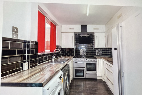 1 bedroom in a house share to rent, Gosling Road, Slough SL3