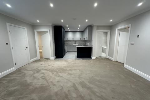 2 bedroom flat to rent, 63A Danuta House, East Molesey KT8