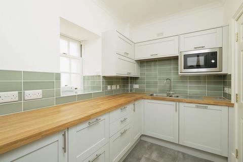 3 bedroom apartment to rent, Flat, Royal George House, Monmouth
