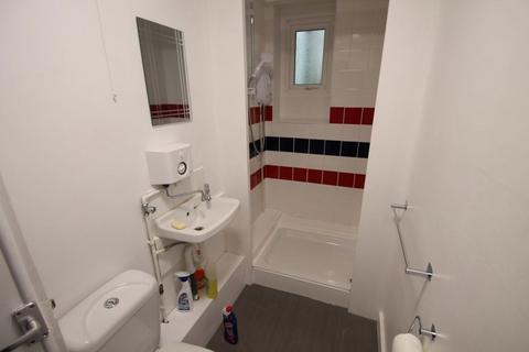 1 bedroom apartment to rent, Castle Street, Ryde