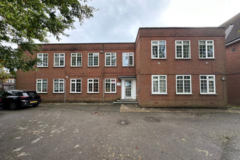 undefined, Flat 4 Elveden Court, Epsom Road, Leatherhead, Surrey, KT22 8TD