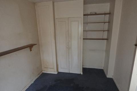 undefined, Flat 4 Elveden Court, Epsom Road, Leatherhead, Surrey, KT22 8TD