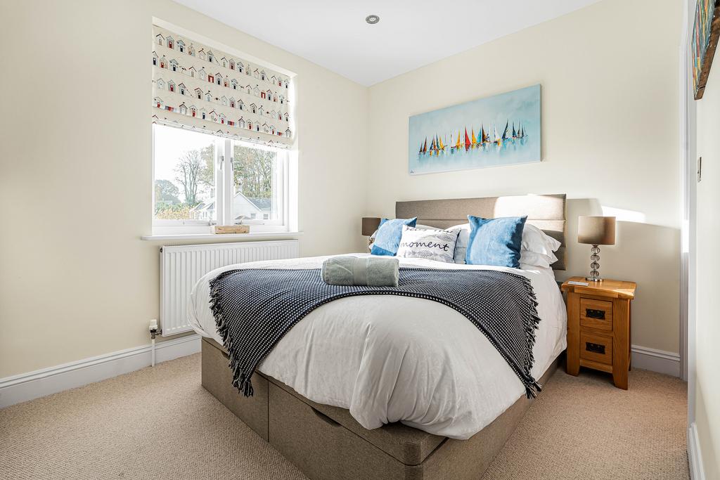 Bed 1 1.JPG