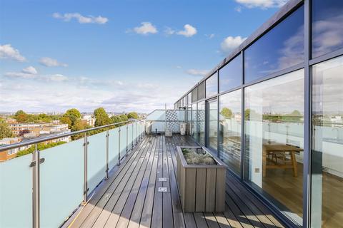 undefined, Kersfield Road, Putney, London