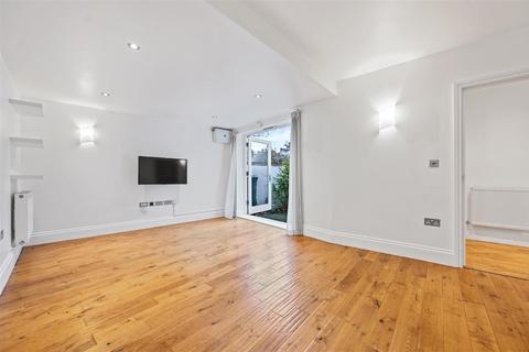 undefined, Niveda Close, London W12