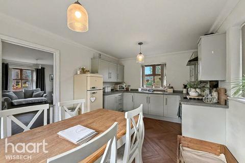 3 bedroom detached house for sale, Glynrich Mews, Terrington St John