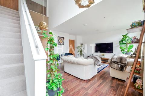 3 bedroom apartment to rent, Kilburn Park Road, London, NW6