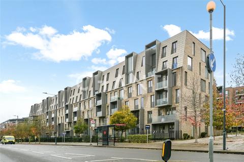 3 bedroom apartment to rent, Kilburn Park Road, London, NW6