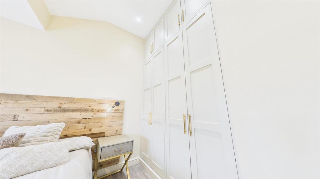 Bramleys Estate Agents - Stainland Dean - Halifax