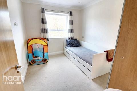 751-753 Cranbrook Road, Gants Hill