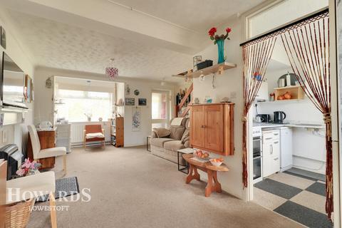 2 bedroom end of terrace house for sale, Catchpole Close, Kessingland