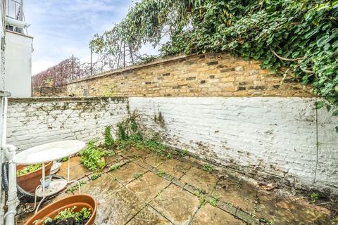 undefined, Queens Terrace, Old Isleworth TW7