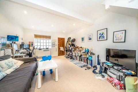 undefined, Queens Terrace, Old Isleworth TW7