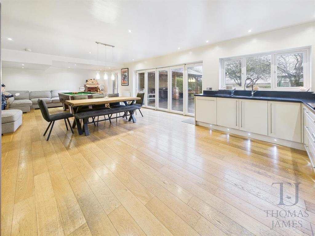 Kitchen / Diner/ Living Room