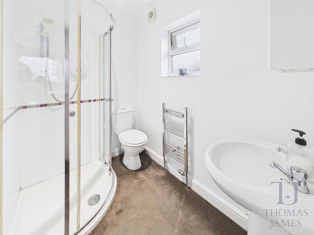 Bedroom Two En-suite
