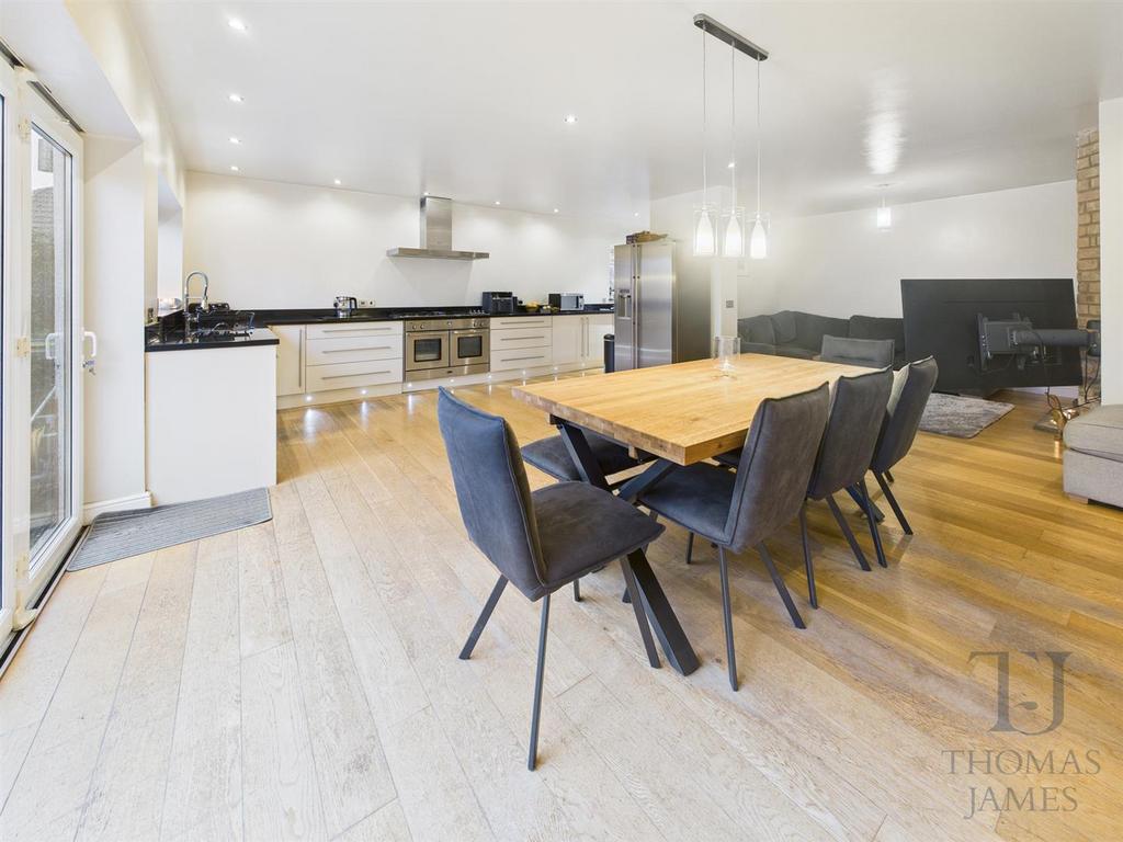 Kitchen / Diner/ Living Room