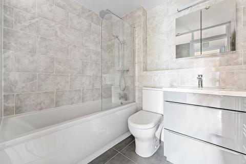 undefined, Carshalton Road, Sutton, SM1