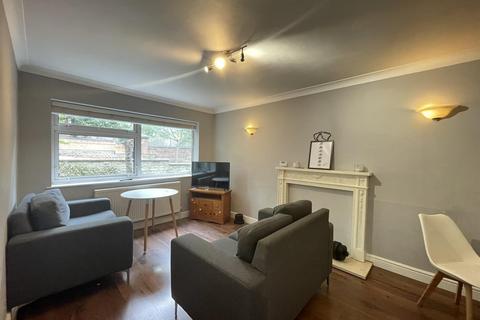 undefined, Clumber Crescent South, The Park, Nottingham