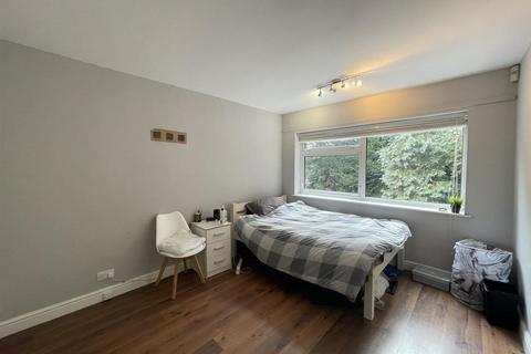 undefined, Clumber Crescent South, The Park, Nottingham