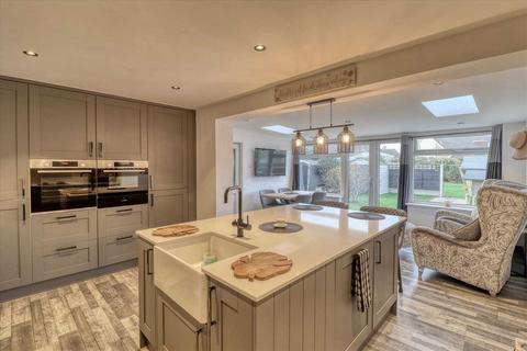3 bedroom semi-detached house for sale, Walton on the naze CO14