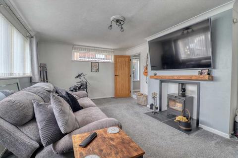 3 bedroom semi-detached house for sale, Walton on the naze CO14