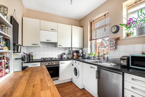 2 bedroom flat to rent, Muswell Avenue, Muswell Hill, London, N10