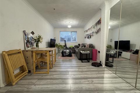 undefined, Stratford Close, Swindon SN5