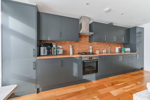 1 bedroom flat for sale, Albert Road, South Norwood, London, SE25