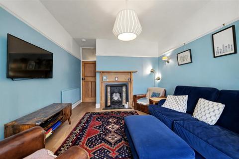 4 bedroom detached house for sale, Lorne Road, Clarendon Park, Leicester