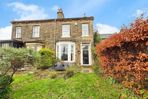 Ivy Place, Bradford BD2