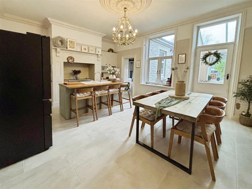 Dining Kitchen