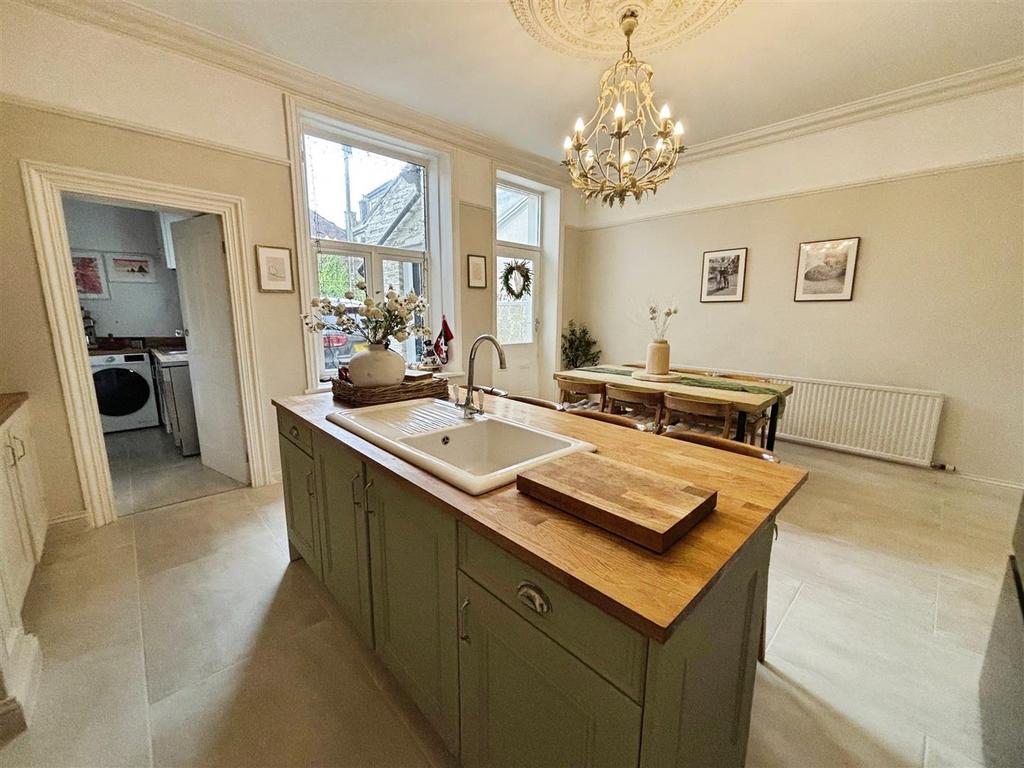 Dining Kitchen