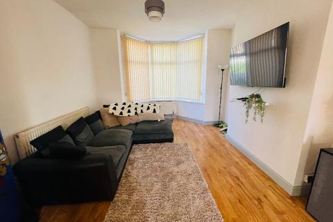3 bedroom terraced house for sale, Victoria Street, Abertillery. NP131PQ.