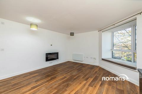 2 bedroom flat to rent, Elmtree Way, Kingswood, Bristol, BS15