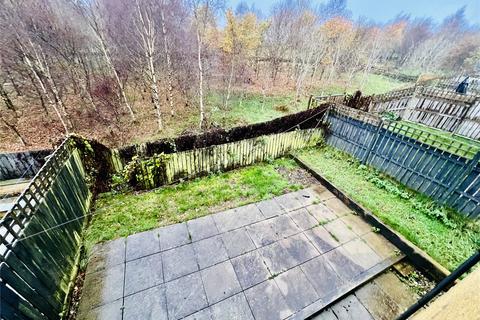 3 bedroom semi-detached house to rent, Beck Bridge Lane, Allerton, Bradford, BD15