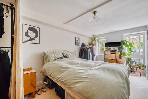 1 bedroom flat for sale, Ockford Road, Surrey GU7