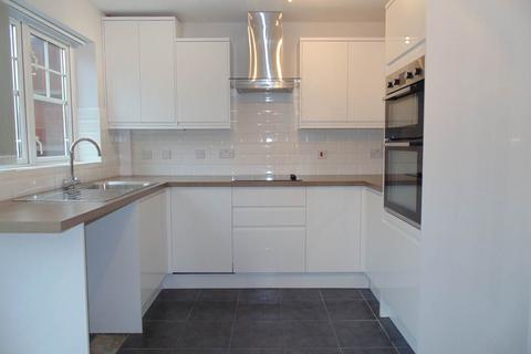 2 bedroom terraced house to rent, Rhos Y Derwen, Blackwood NP12