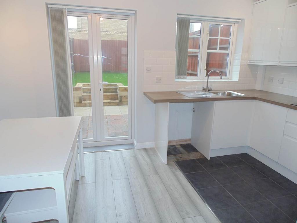 Kitchen 2