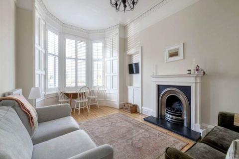 1 bedroom apartment to rent, Regent's Park Road, London, NW1