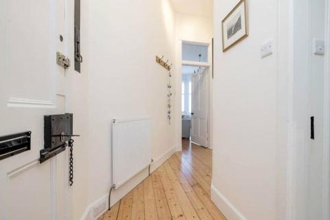 1 bedroom apartment to rent, Regent's Park Road, London, NW1